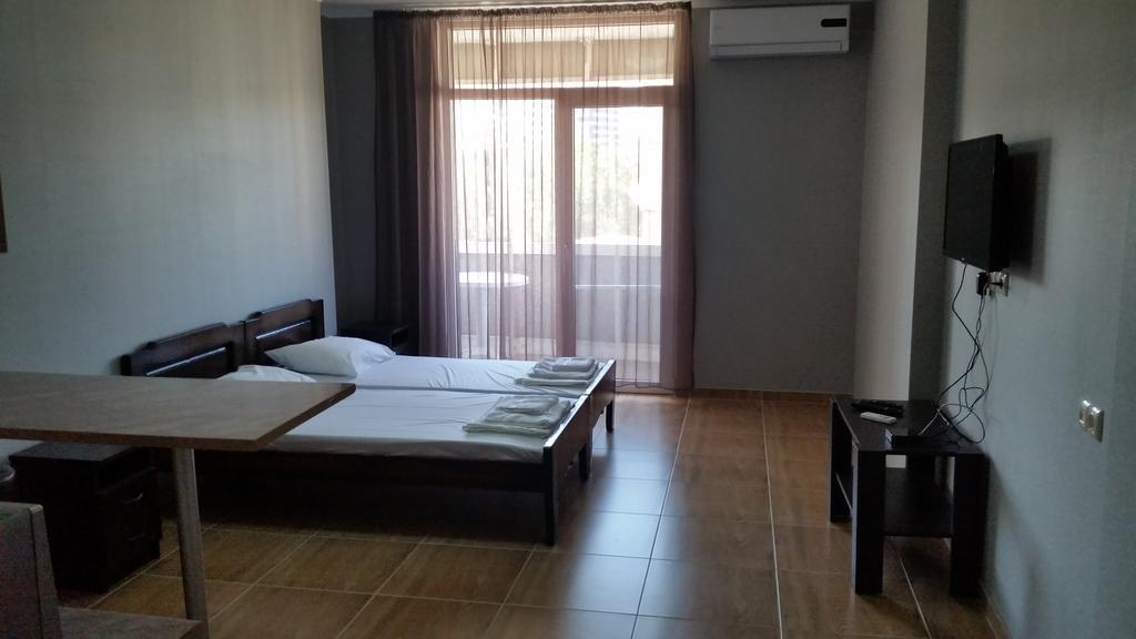 Orbi Dima Apart. Batumi Apartment Екстериор снимка